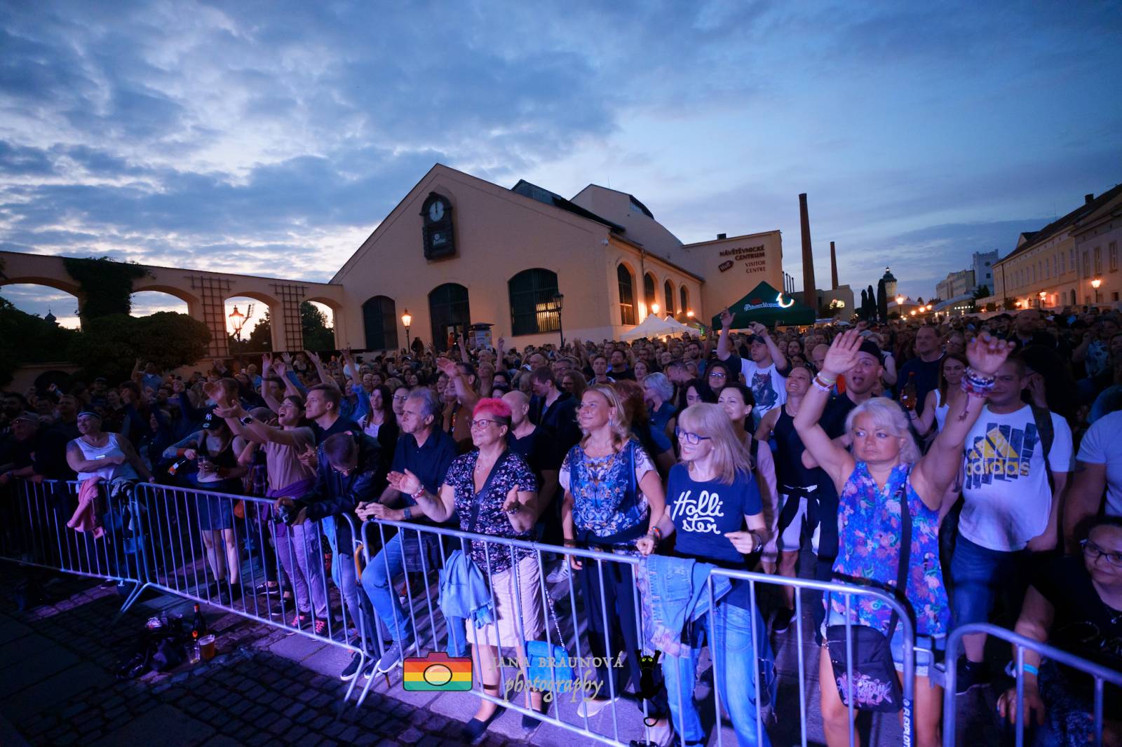 Kosheen zakončili v Plzni turné po Česku, publikum si podmanili svou energií