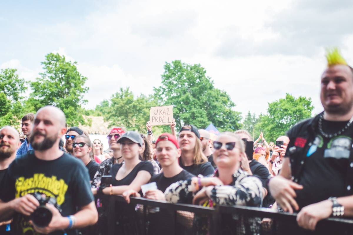 Mod Sun, Ashnikko, ale také The Silver Spoons. Takový byl druhý den Rock for People