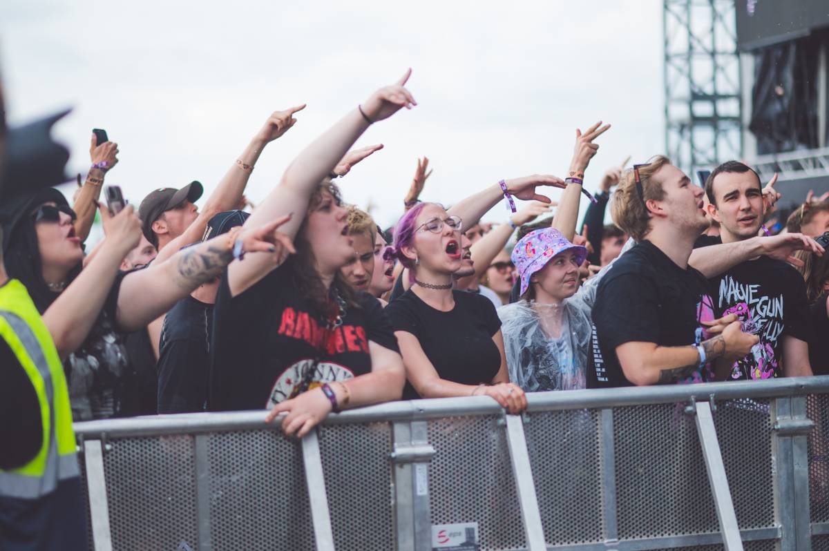 Mod Sun, Ashnikko, ale také The Silver Spoons. Takový byl druhý den Rock for People