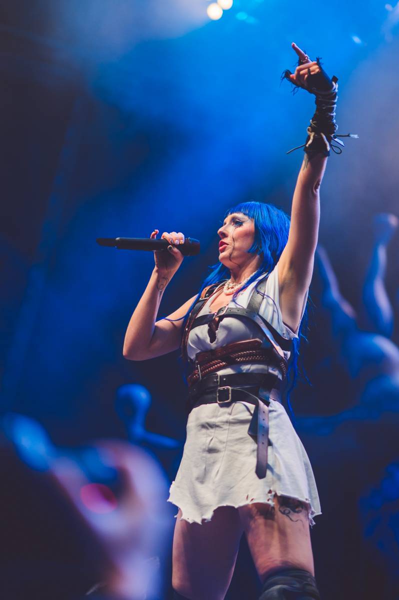 Mod Sun, Ashnikko, ale také The Silver Spoons. Takový byl druhý den Rock for People