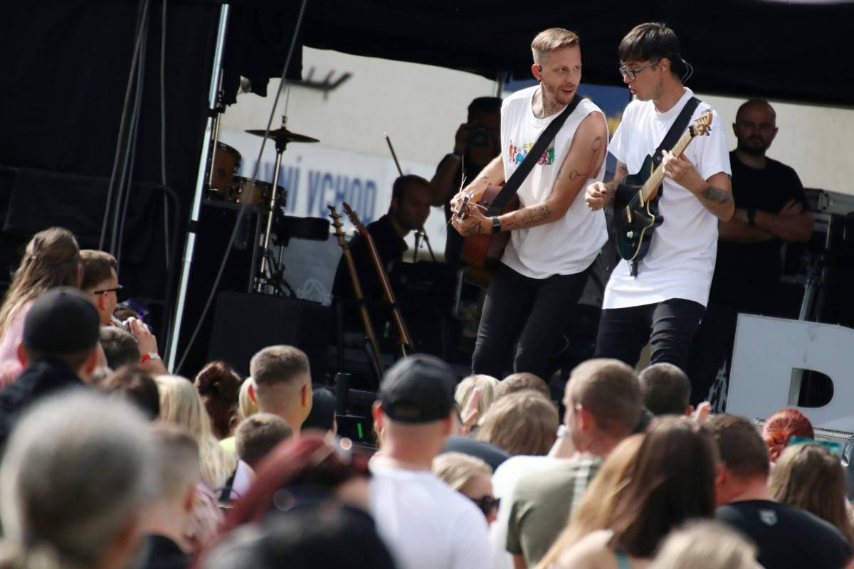 Břeclavské slavnosti slaví deset let. Přáli jim Chinaski, Škwor, Kapitán Demo nebo Trautenberk