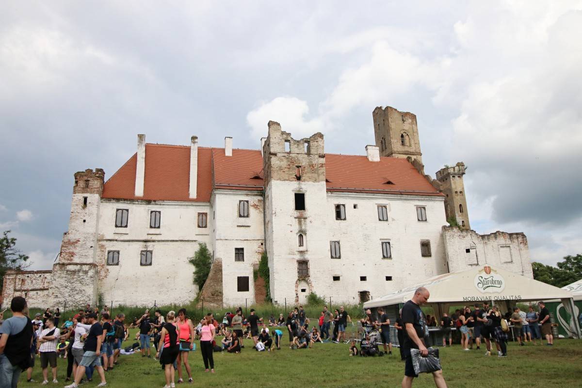 Břeclavské slavnosti slaví deset let. Přáli jim Chinaski, Škwor, Kapitán Demo nebo Trautenberk