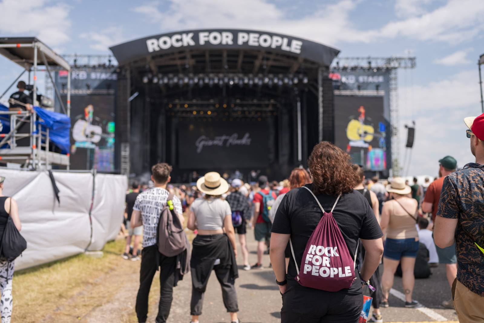 Třetí den Rock for People měl dva headlinery. Po The 1975 se do této role pasovali i Papa Roach