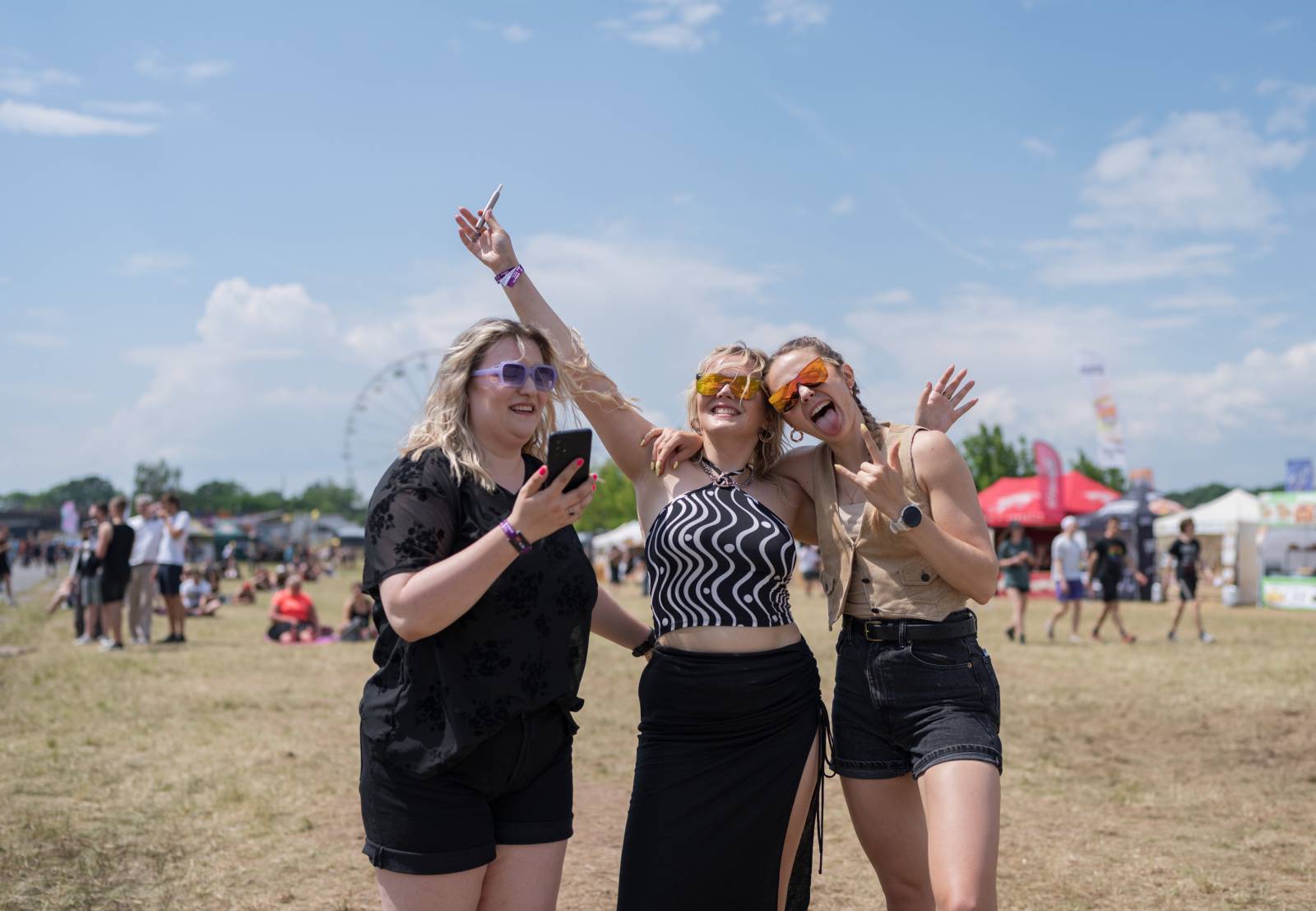 Třetí den Rock for People měl dva headlinery. Po The 1975 se do této role pasovali i Papa Roach