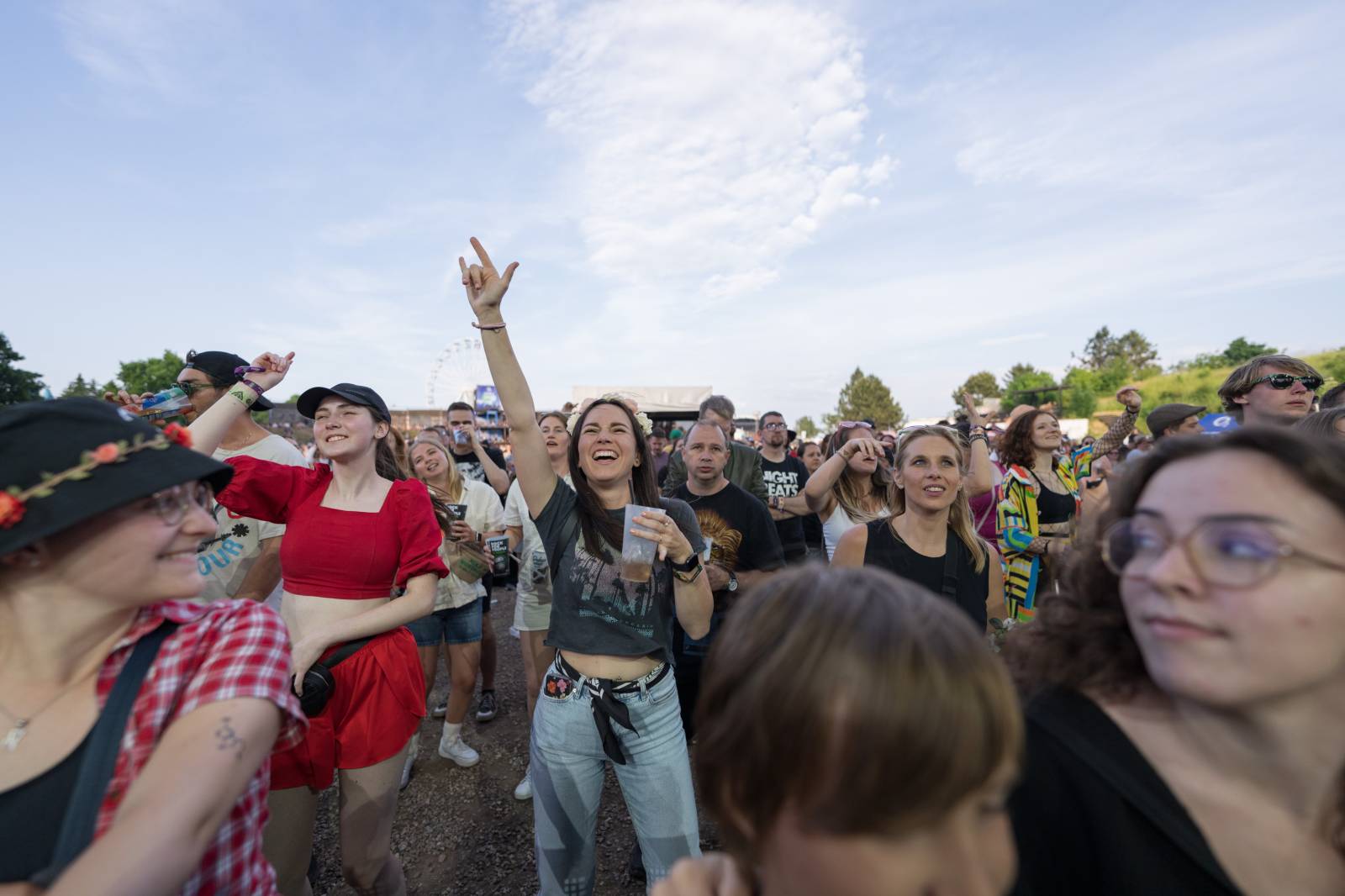 Třetí den Rock for People měl dva headlinery. Po The 1975 se do této role pasovali i Papa Roach