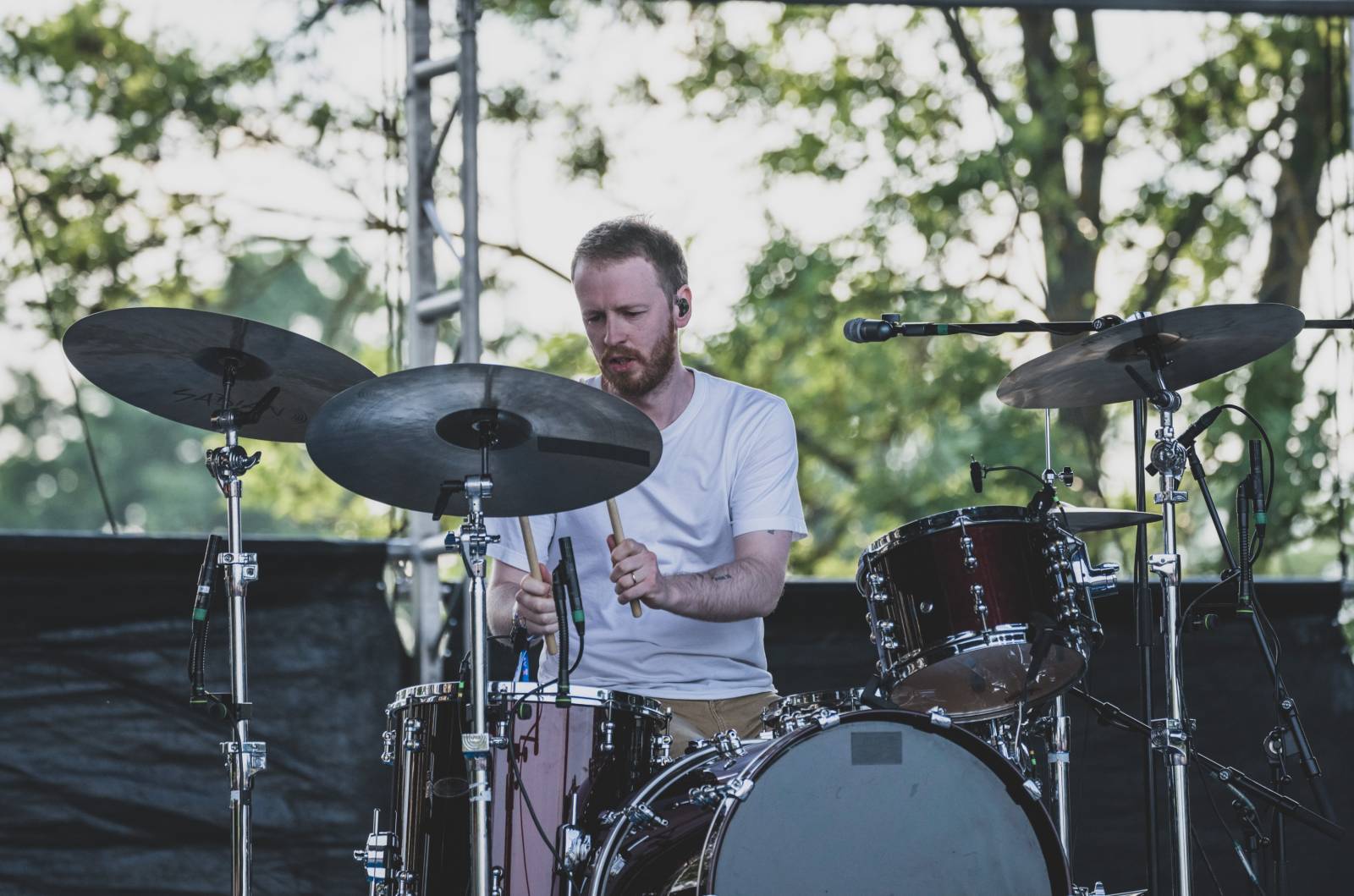 Třetí den Rock for People měl dva headlinery. Po The 1975 se do této role pasovali i Papa Roach