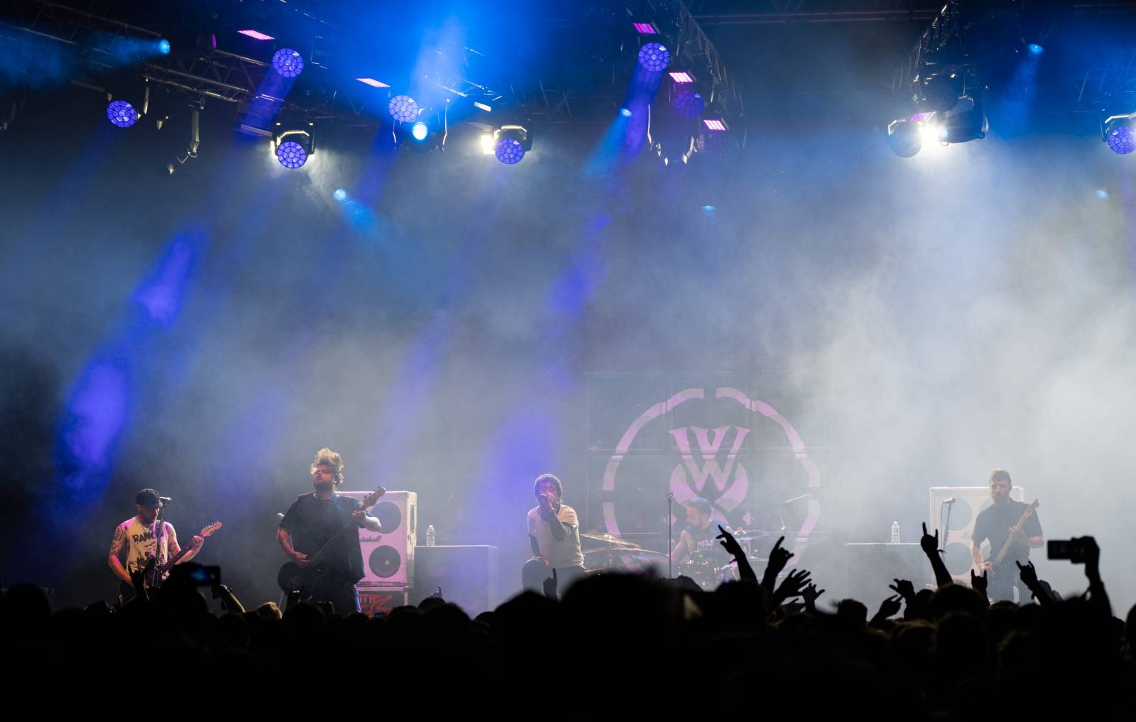 Třetí den Rock for People měl dva headlinery. Po The 1975 se do této role pasovali i Papa Roach