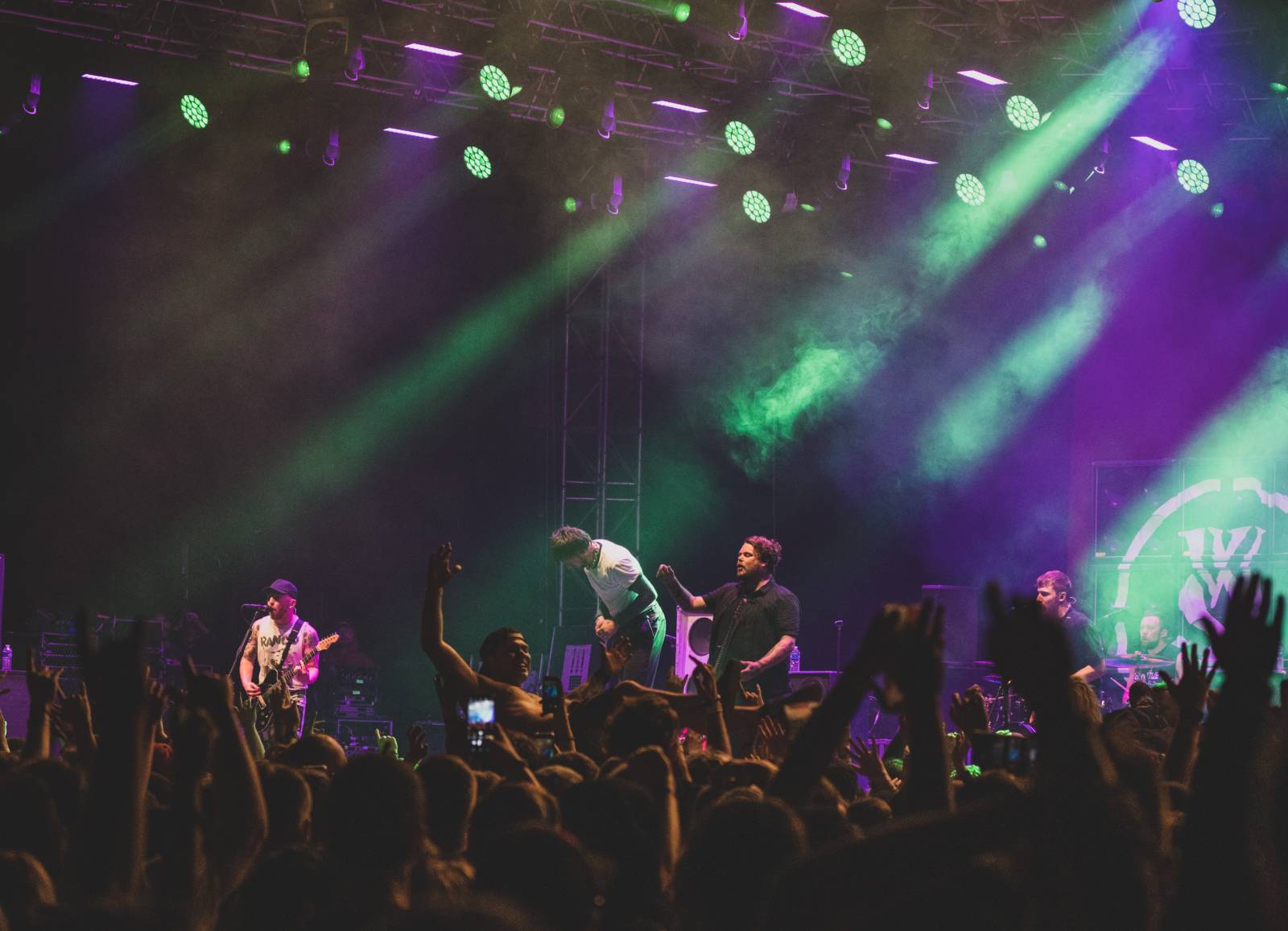 Třetí den Rock for People měl dva headlinery. Po The 1975 se do této role pasovali i Papa Roach