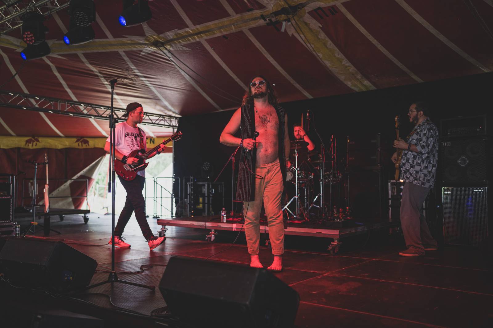 Třetí den Rock for People měl dva headlinery. Po The 1975 se do této role pasovali i Papa Roach