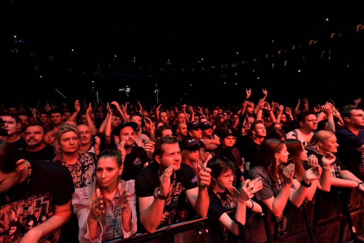 Kiss se v pražské O2 areně velkolepě loučili s českými fanoušky