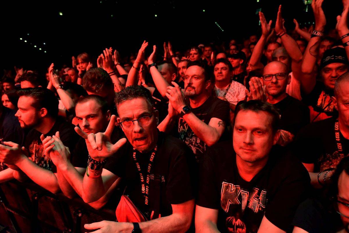 Kiss se v pražské O2 areně velkolepě loučili s českými fanoušky