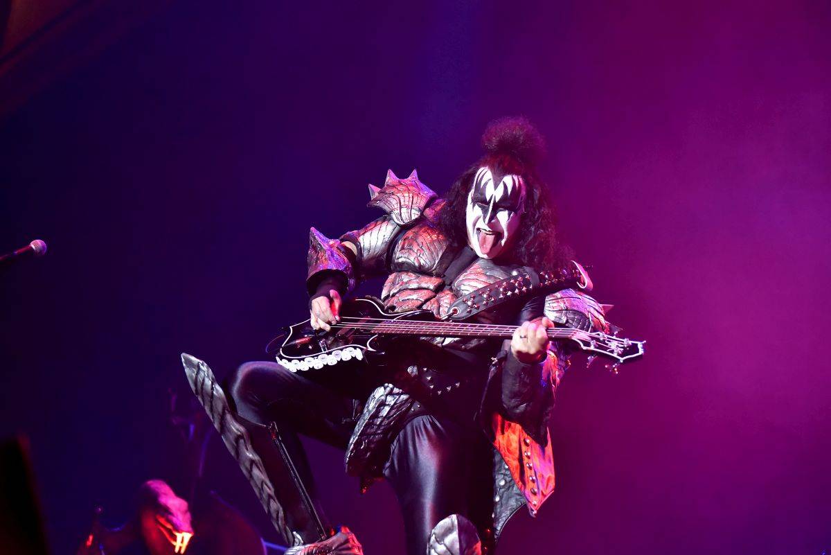 Kiss se v pražské O2 areně velkolepě loučili s českými fanoušky