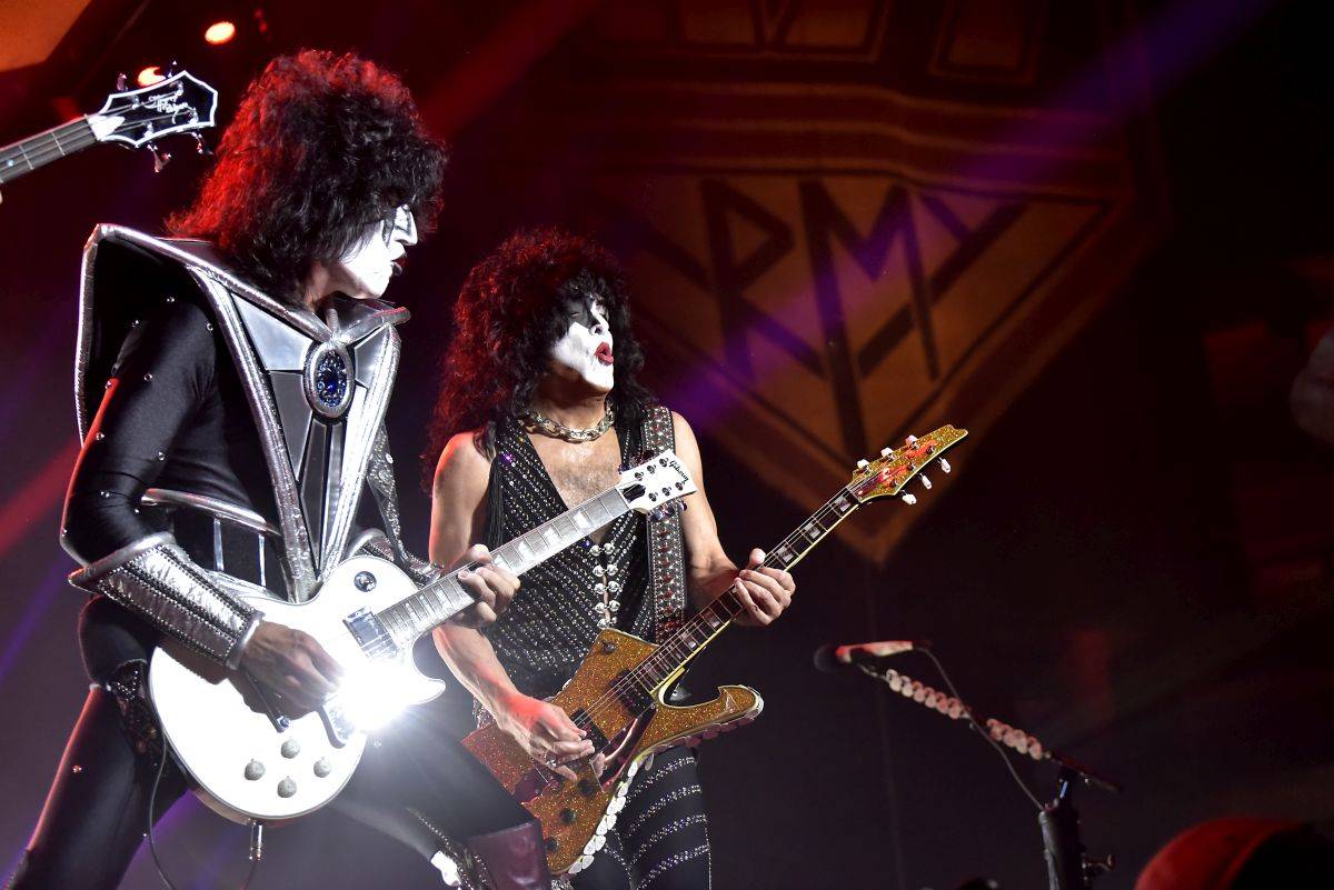 Kiss se v pražské O2 areně velkolepě loučili s českými fanoušky