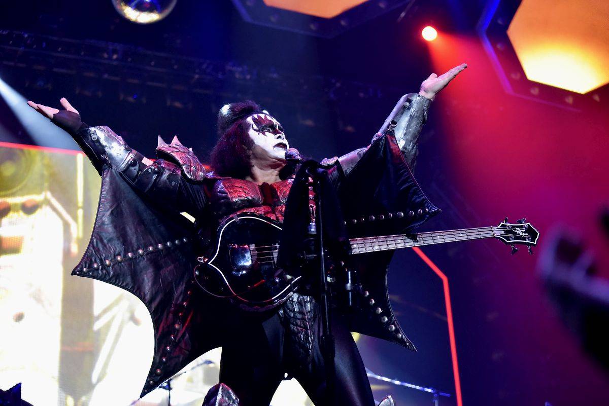 Kiss se v pražské O2 areně velkolepě loučili s českými fanoušky