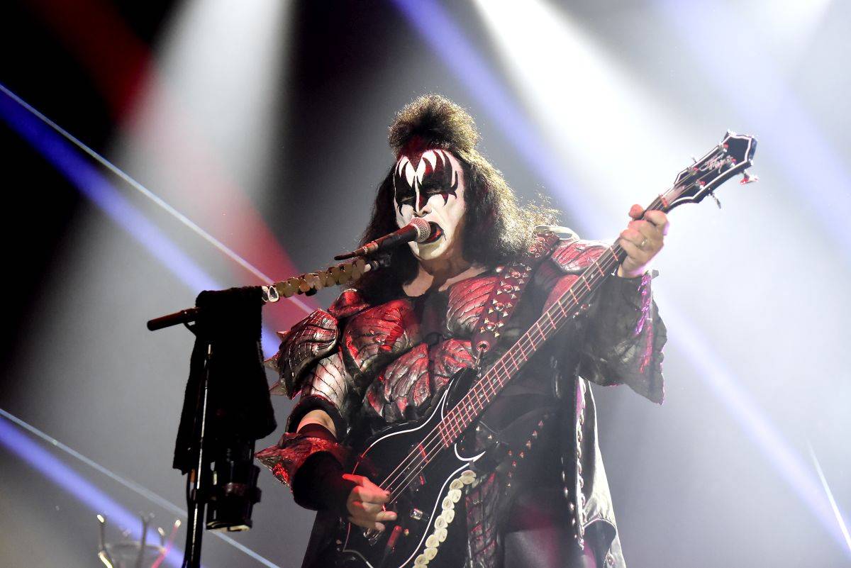 Kiss se v pražské O2 areně velkolepě loučili s českými fanoušky