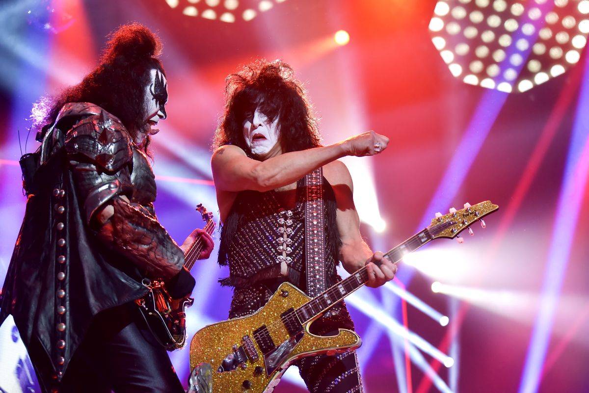 Kiss se v pražské O2 areně velkolepě loučili s českými fanoušky