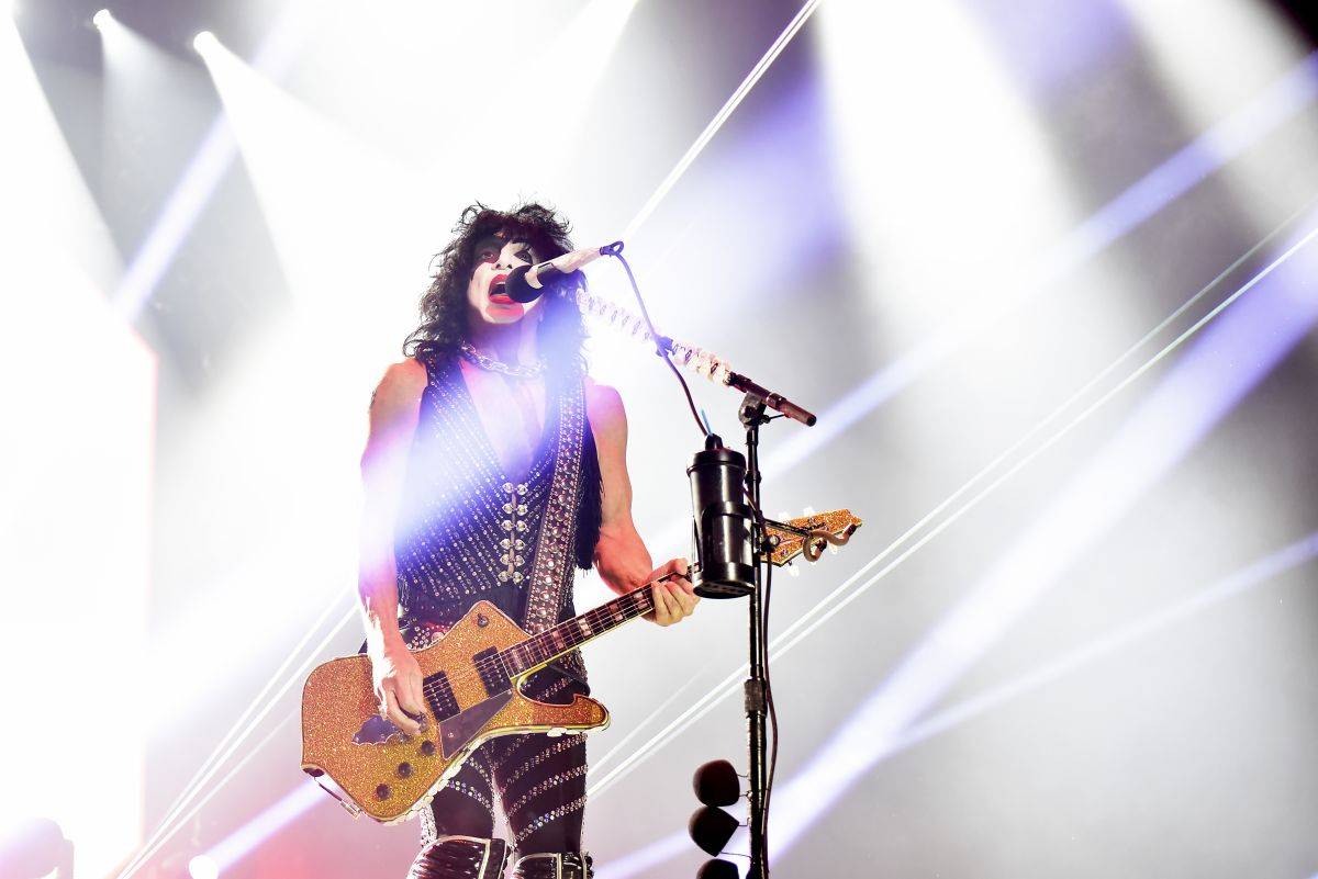 Kiss se v pražské O2 areně velkolepě loučili s českými fanoušky