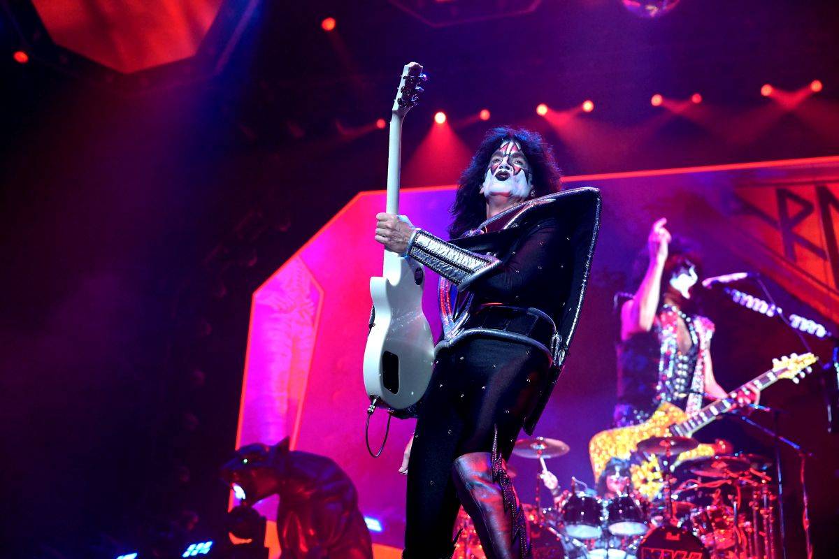 Kiss se v pražské O2 areně velkolepě loučili s českými fanoušky