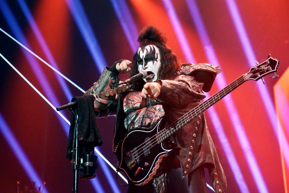 Kiss se v pražské O2 areně velkolepě loučili s českými fanoušky