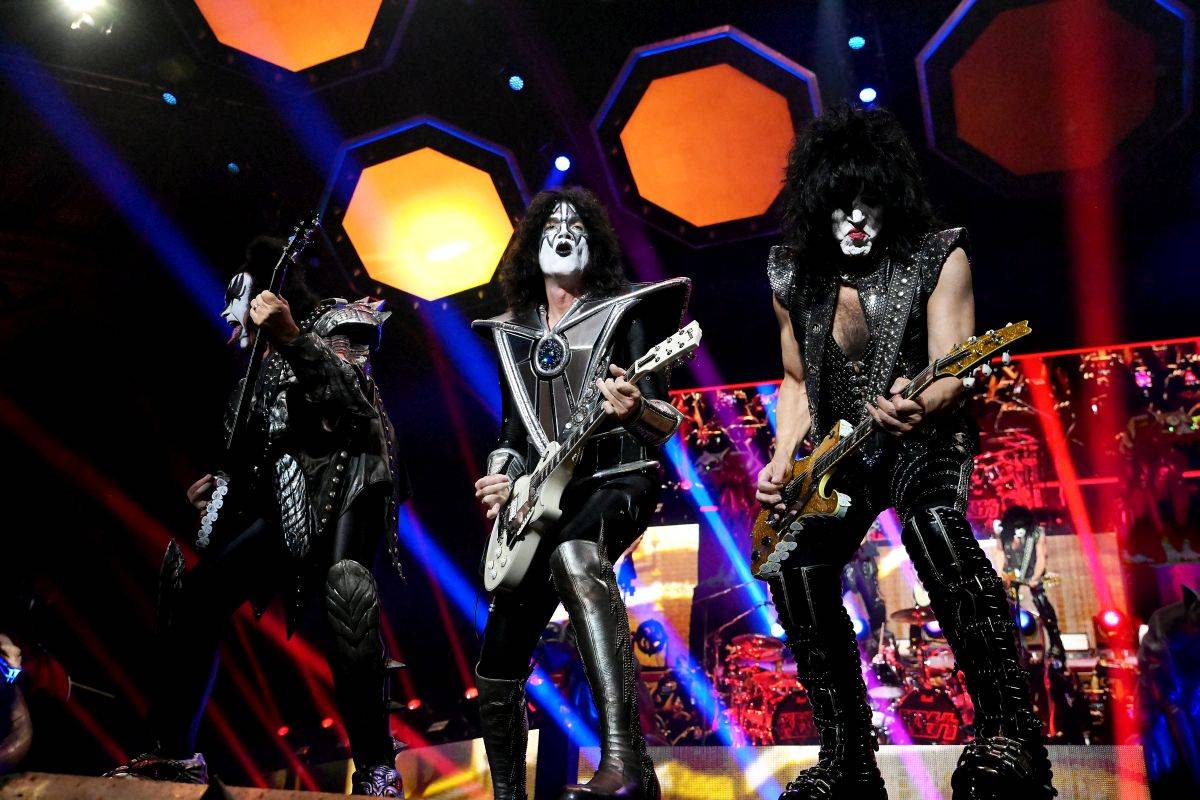 Kiss se v pražské O2 areně velkolepě loučili s českými fanoušky