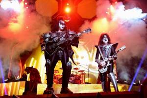 Kiss se v pražské O2 areně velkolepě loučili s českými fanoušky