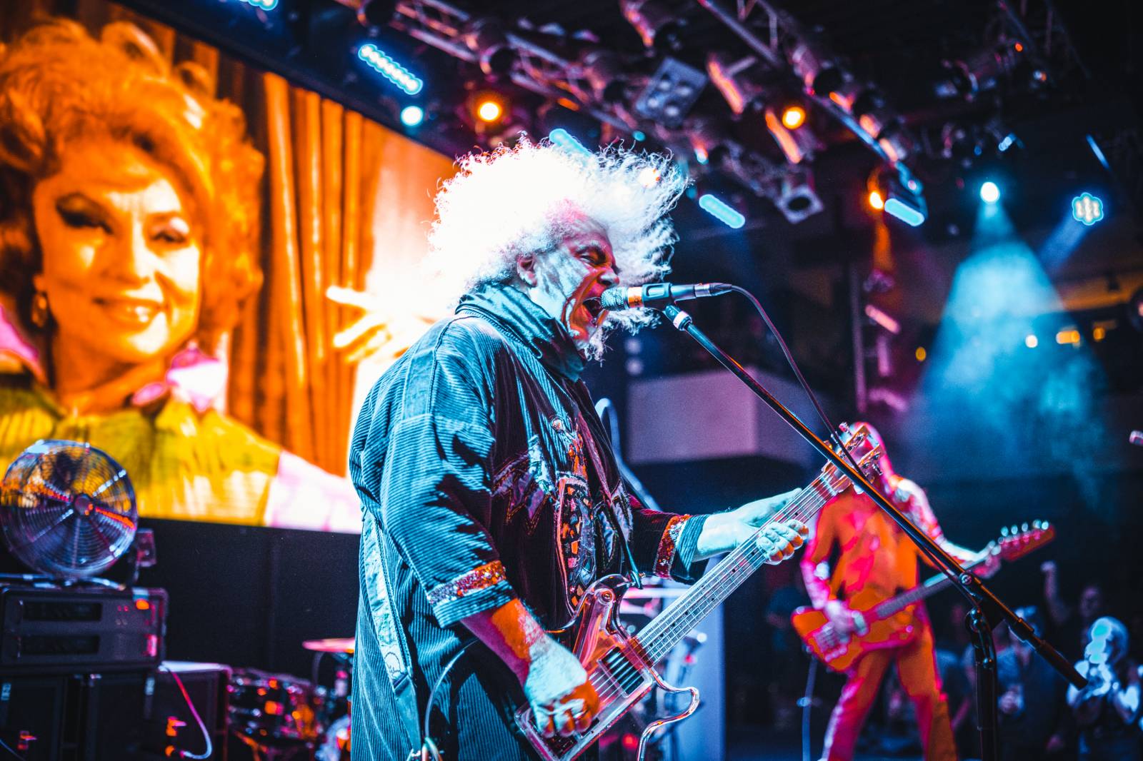 Ovlivnili grunge včetně Nirvany a Soundgarden. Nyní Melvins zavítali do Prahy