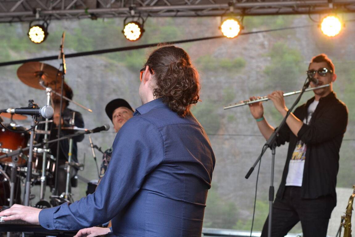 Velkou Amerikou zněly písně Kamila Střihavky, předskakoval mu Pan Lynx