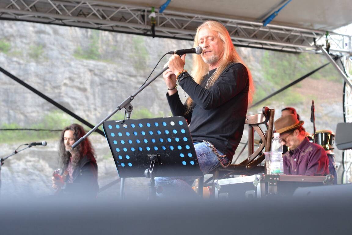 Velkou Amerikou zněly písně Kamila Střihavky, předskakoval mu Pan Lynx