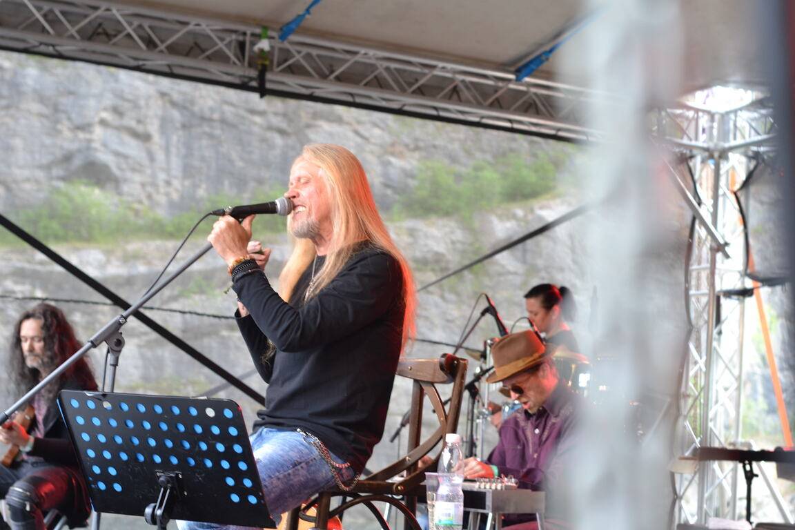 Velkou Amerikou zněly písně Kamila Střihavky, předskakoval mu Pan Lynx