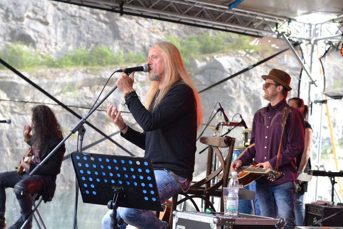 Velkou Amerikou zněly písně Kamila Střihavky, předskakoval mu Pan Lynx