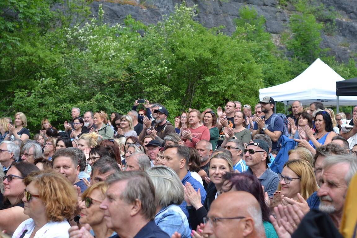 Velkou Amerikou zněly písně Kamila Střihavky, předskakoval mu Pan Lynx