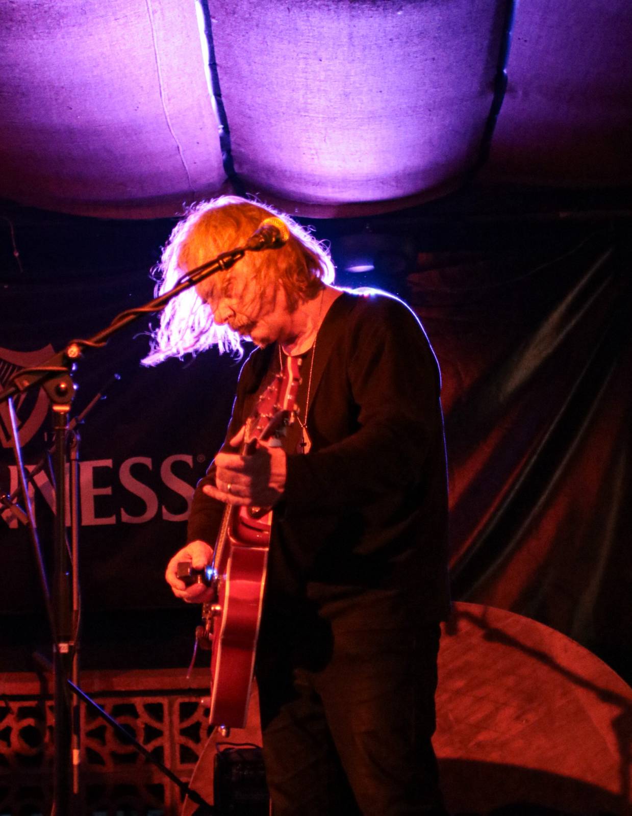 Mucha rozdováděla Plzeň svou drzou, energickou show