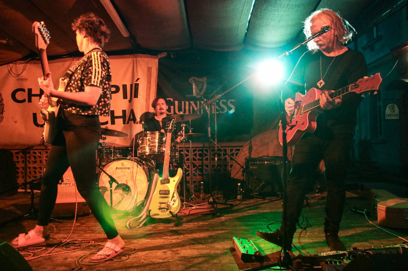 Mucha rozdováděla Plzeň svou drzou, energickou show