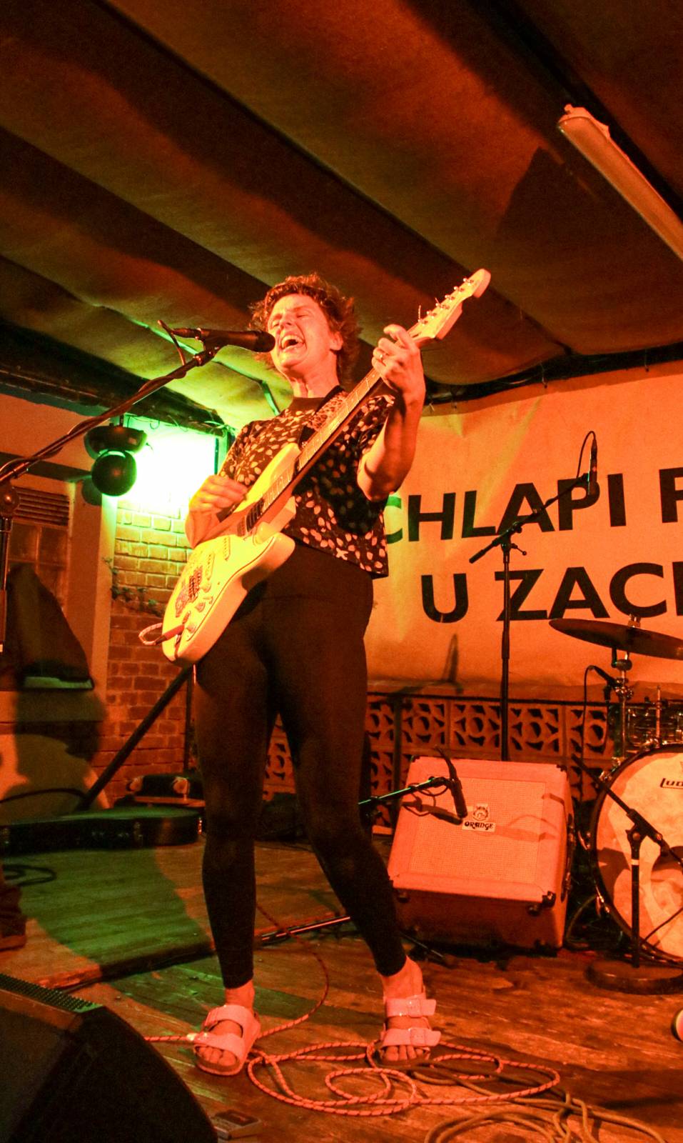 Mucha rozdováděla Plzeň svou drzou, energickou show