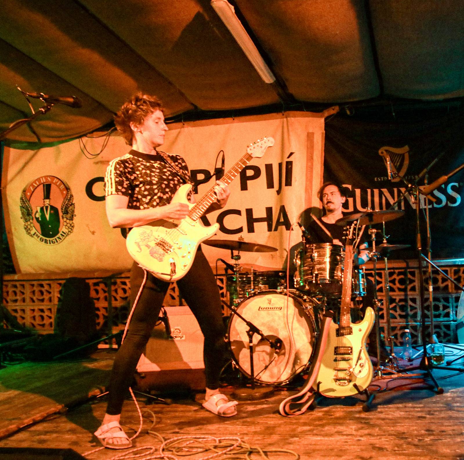 Mucha rozdováděla Plzeň svou drzou, energickou show