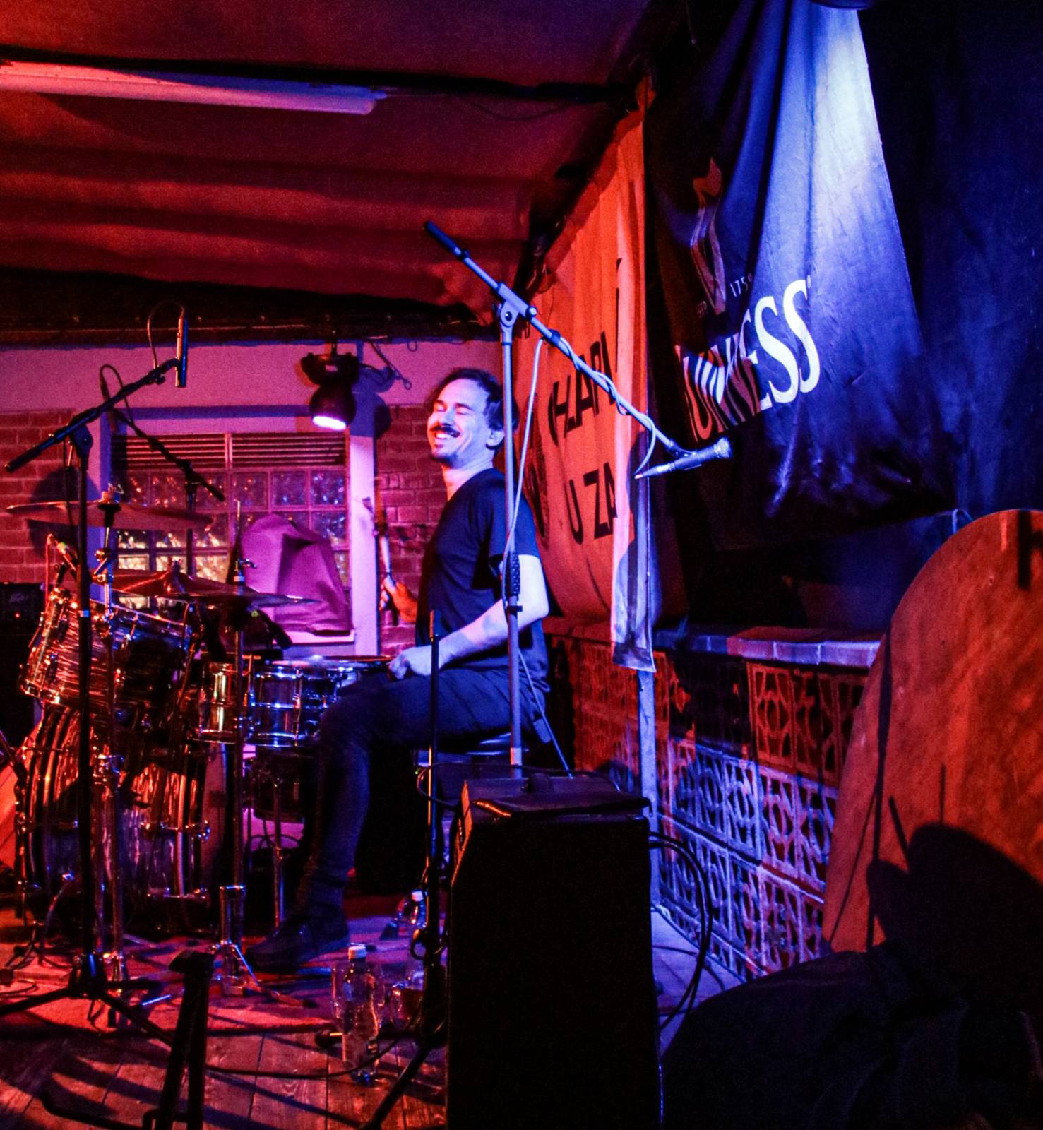 Mucha rozdováděla Plzeň svou drzou, energickou show