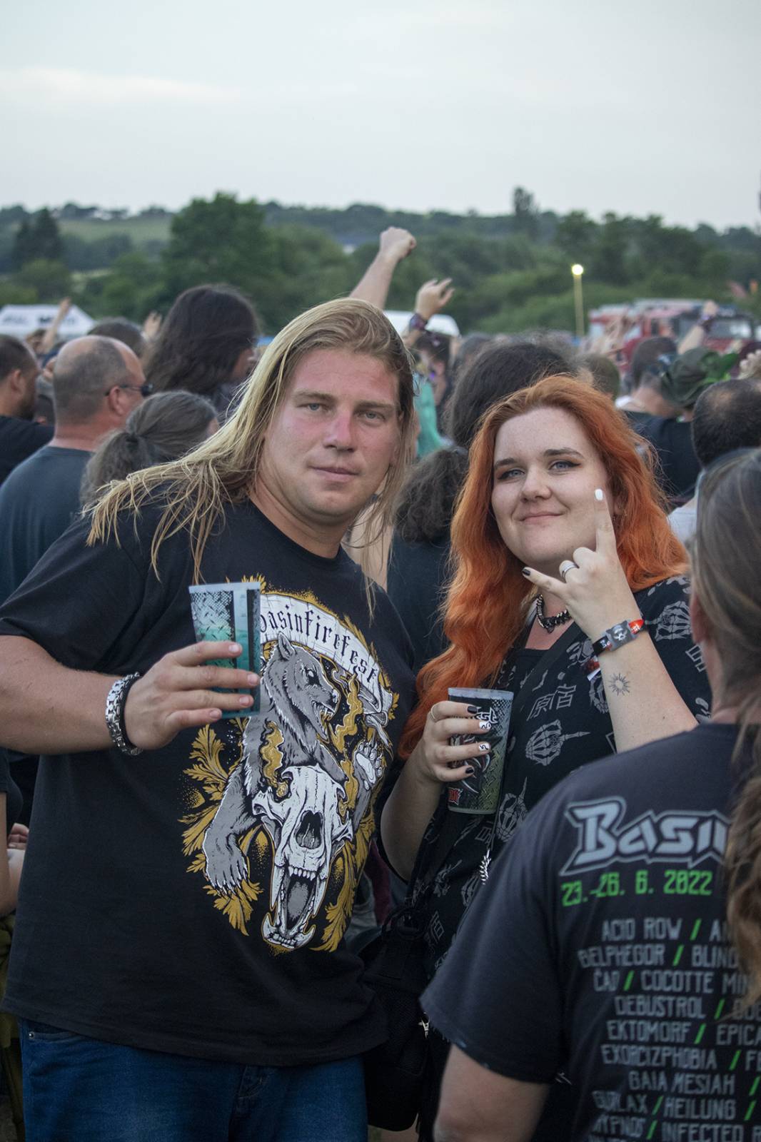 První den Basinfirefestu ovládli mocní Ghost. Zahráli také Catastrofy, Decapitated nebo Clawfinger