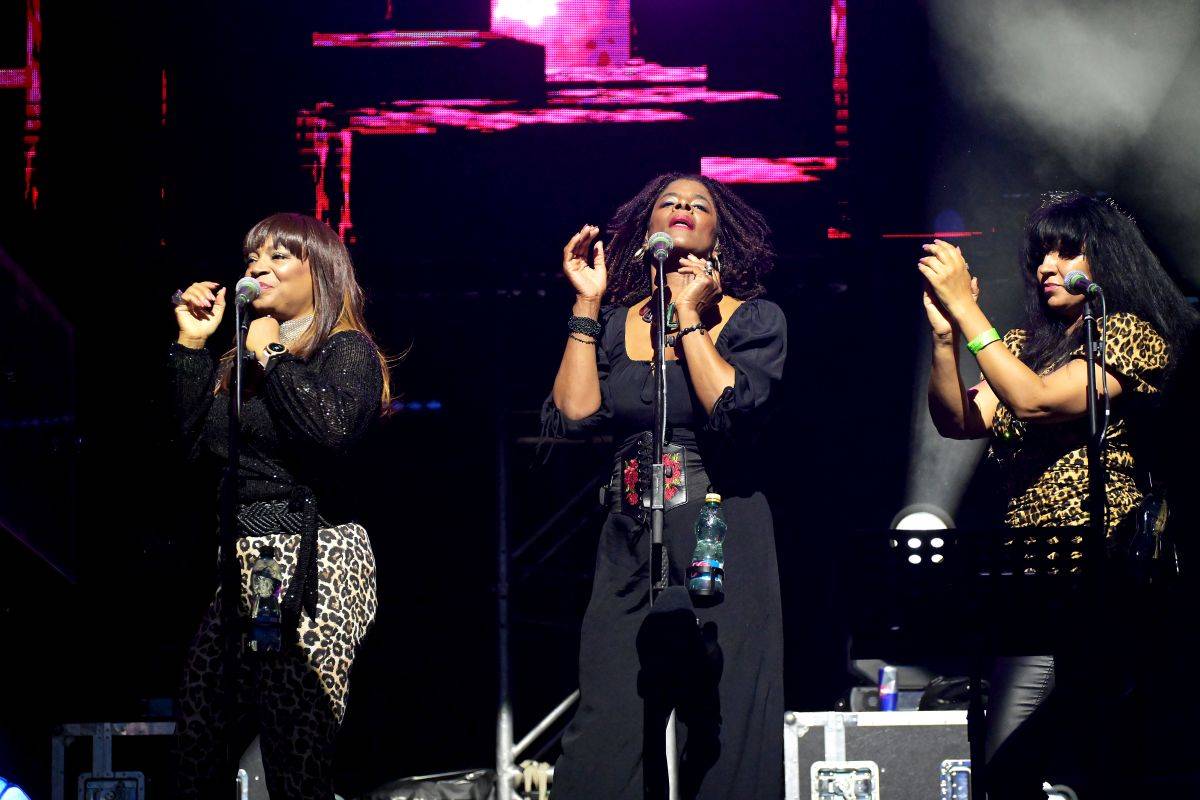 Hvězdou čtvrtečního Metronomu byli Jamiroquai. Jedinečnou show přivezli Midi Lidi s Davidem Žbirkou