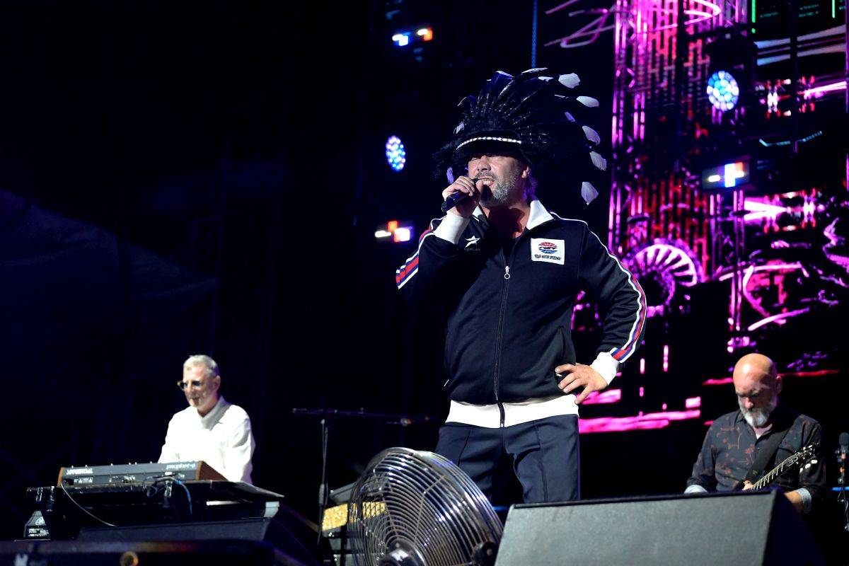 Hvězdou čtvrtečního Metronomu byli Jamiroquai. Jedinečnou show přivezli Midi Lidi s Davidem Žbirkou