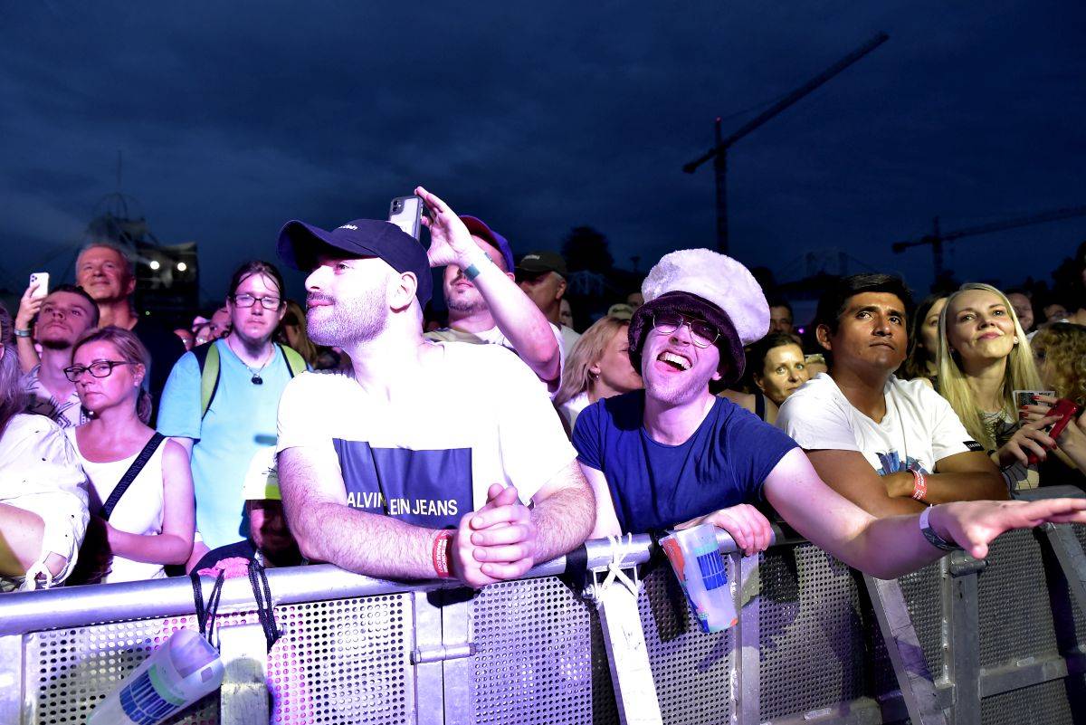 Hvězdou čtvrtečního Metronomu byli Jamiroquai. Jedinečnou show přivezli Midi Lidi s Davidem Žbirkou