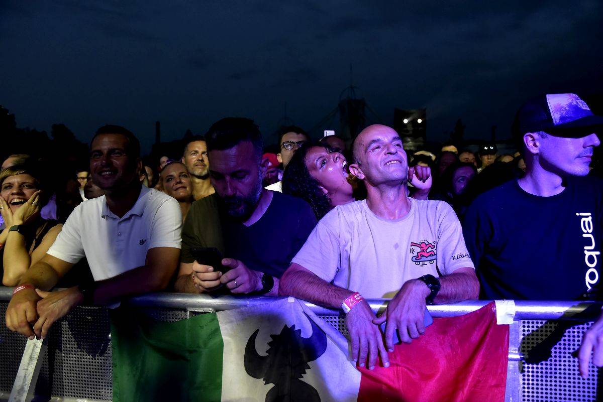 Hvězdou čtvrtečního Metronomu byli Jamiroquai. Jedinečnou show přivezli Midi Lidi s Davidem Žbirkou