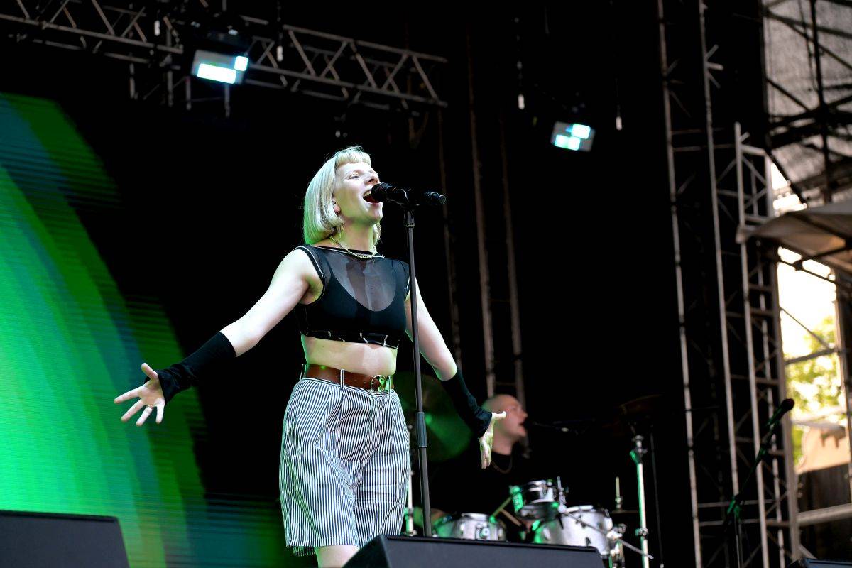 Hvězdou čtvrtečního Metronomu byli Jamiroquai. Jedinečnou show přivezli Midi Lidi s Davidem Žbirkou