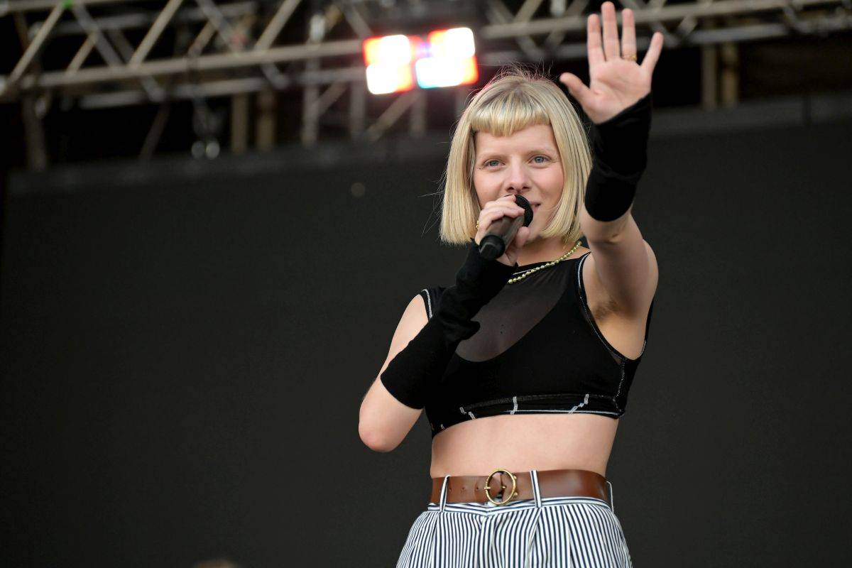 Hvězdou čtvrtečního Metronomu byli Jamiroquai. Jedinečnou show přivezli Midi Lidi s Davidem Žbirkou