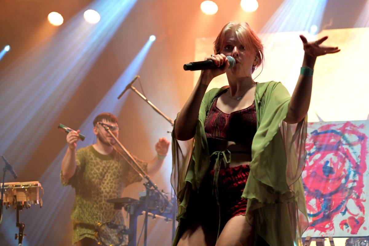 Hvězdou čtvrtečního Metronomu byli Jamiroquai. Jedinečnou show přivezli Midi Lidi s Davidem Žbirkou