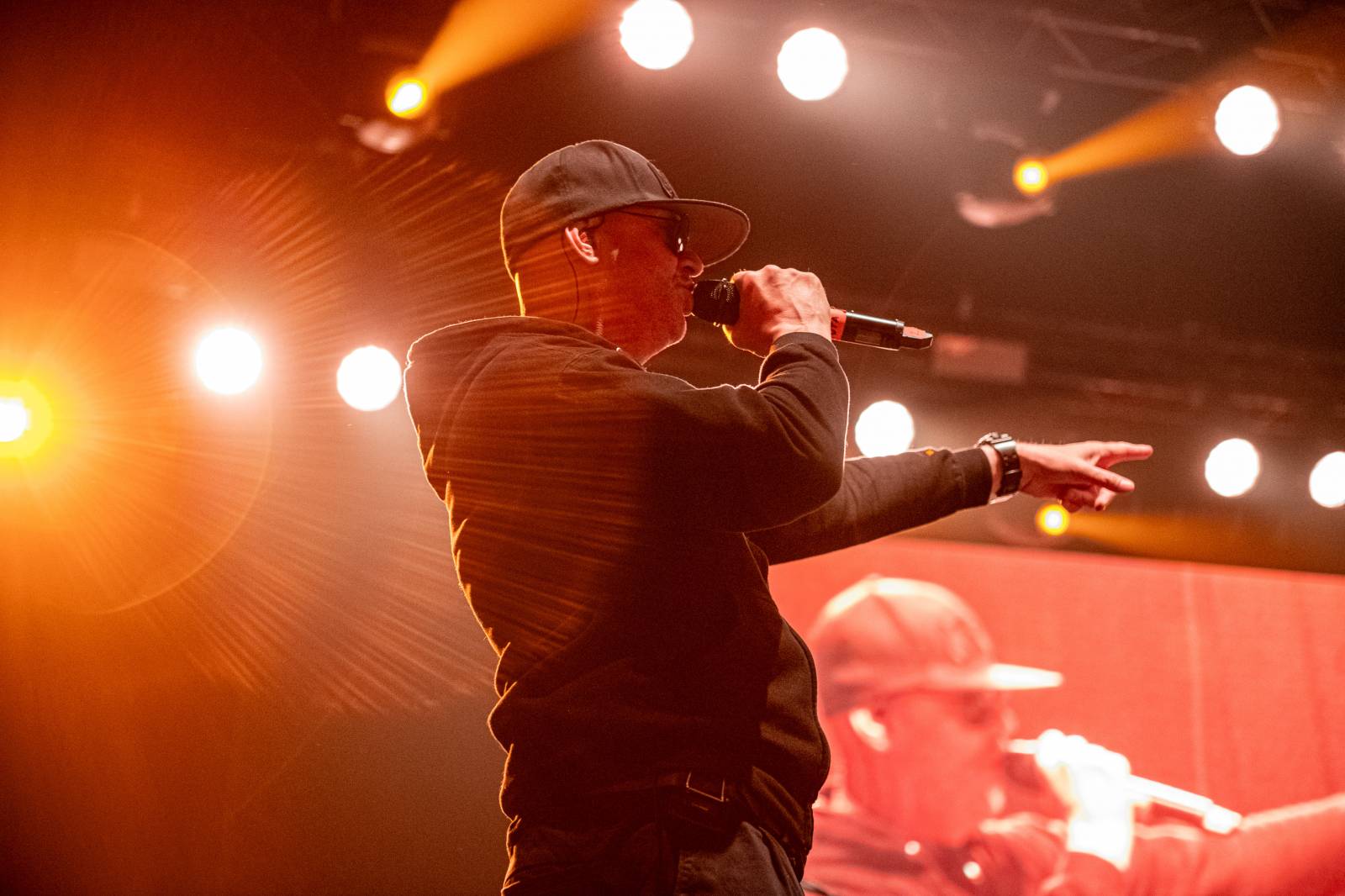 Monkey Business dorazili na Metronome s projektem Spexial, vystoupili s nimi i členové J.A.R.