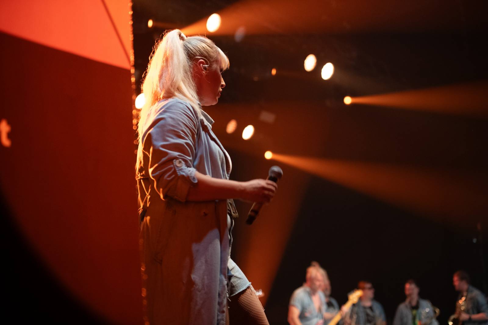 Monkey Business dorazili na Metronome s projektem Spexial, vystoupili s nimi i členové J.A.R.