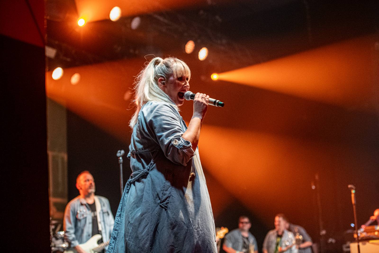 Monkey Business dorazili na Metronome s projektem Spexial, vystoupili s nimi i členové J.A.R.