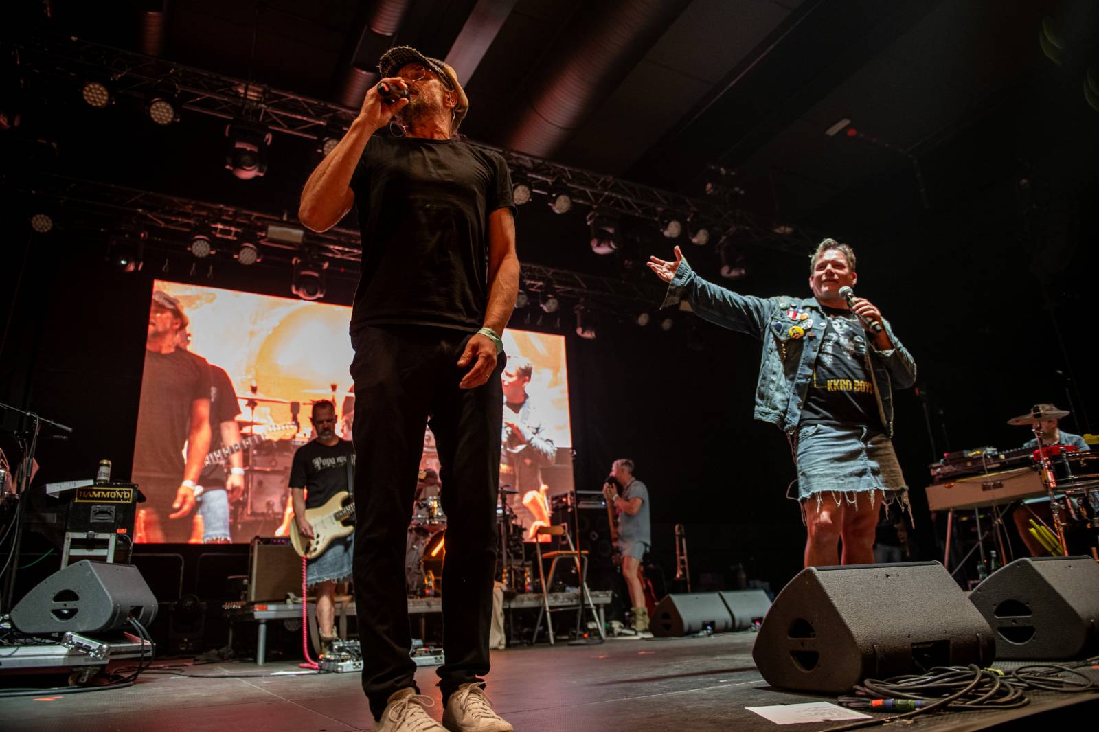 Monkey Business dorazili na Metronome s projektem Spexial, vystoupili s nimi i členové J.A.R.