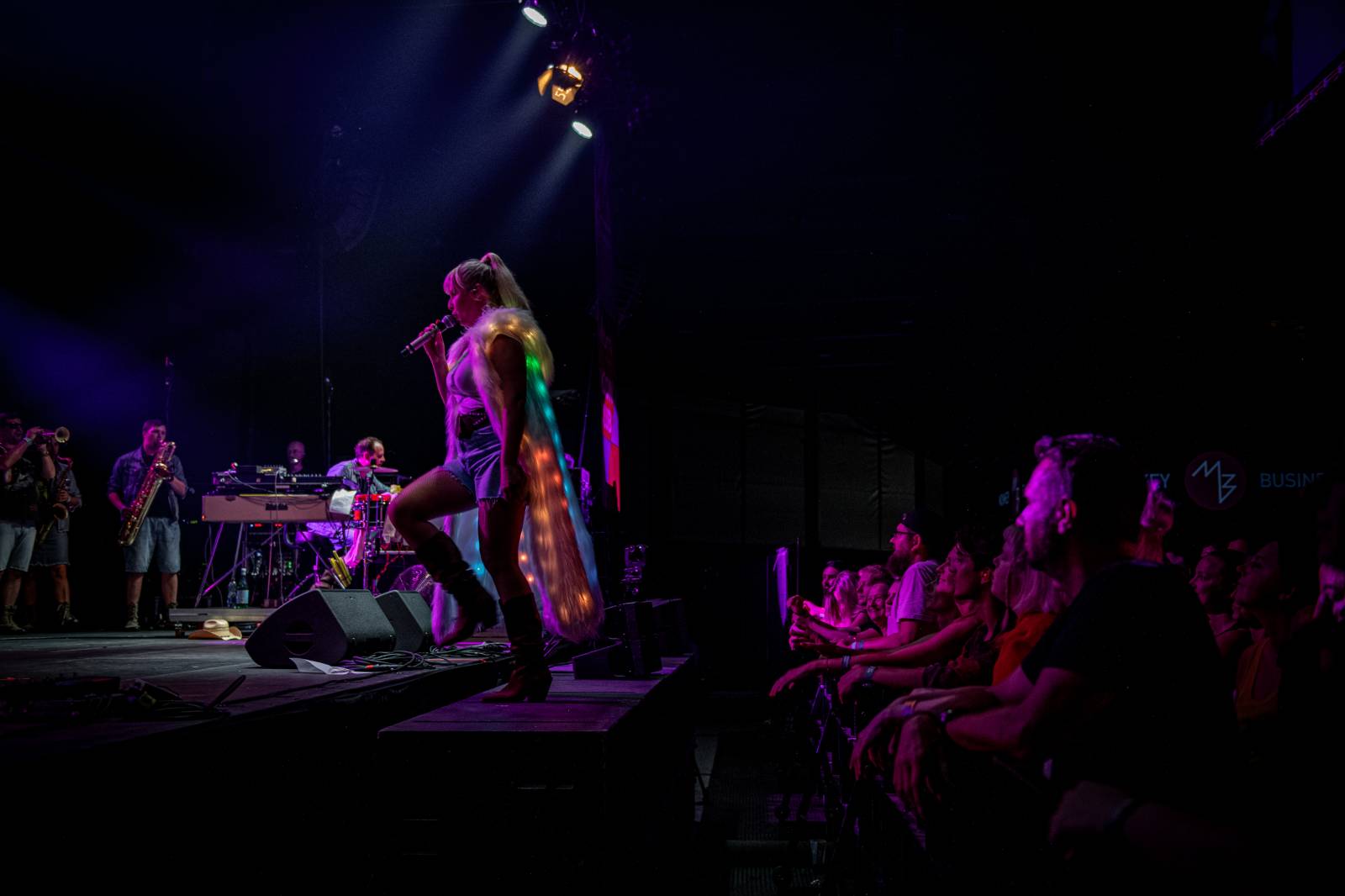 Monkey Business dorazili na Metronome s projektem Spexial, vystoupili s nimi i členové J.A.R.