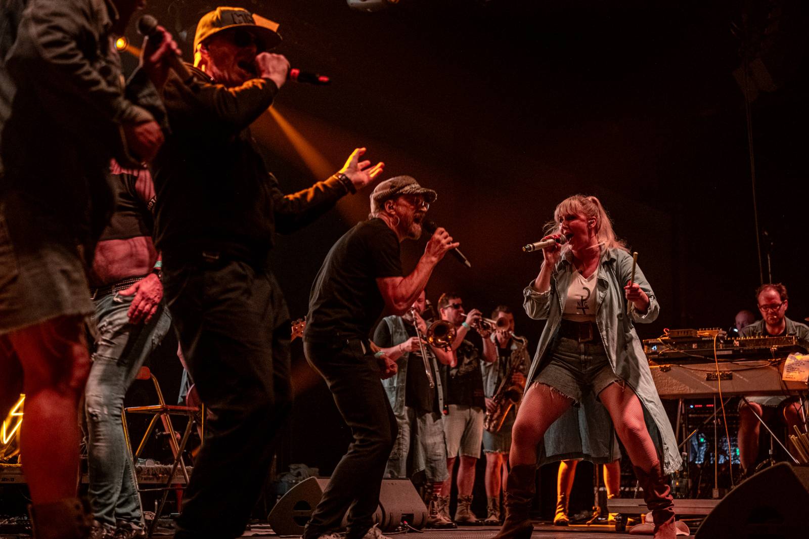 Monkey Business dorazili na Metronome s projektem Spexial, vystoupili s nimi i členové J.A.R.